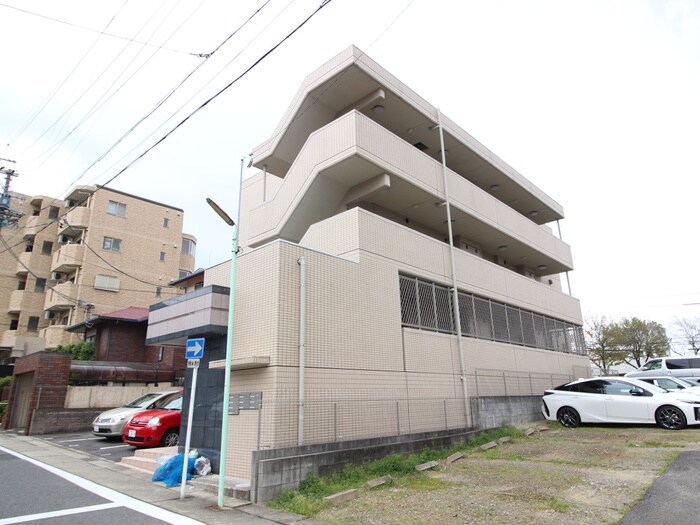 物件外観写真6　(外観写真)