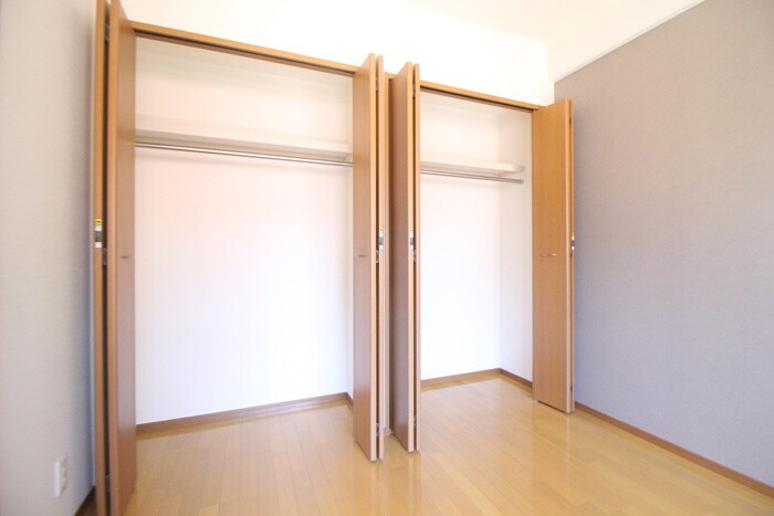 物件内観写真13　(収納)