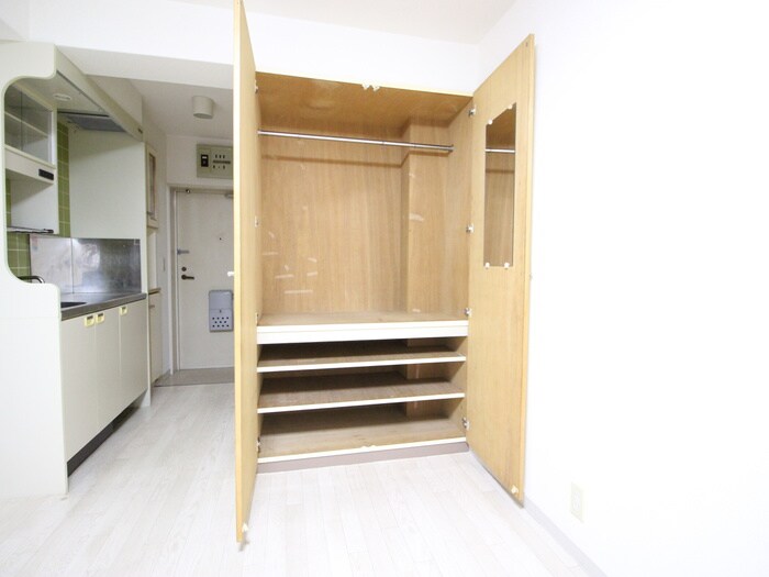 物件内観写真9　(収納)