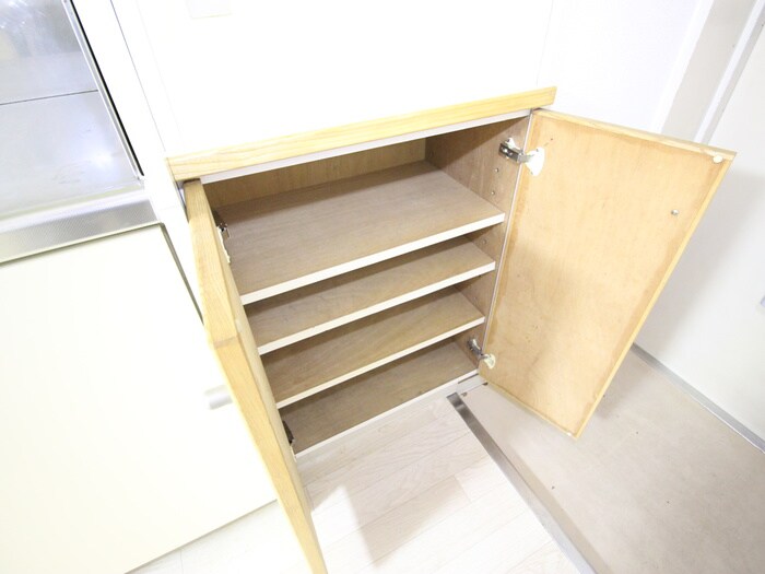 物件内観写真14　(靴箱)