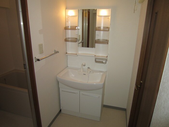 物件内観写真9　(洗面)