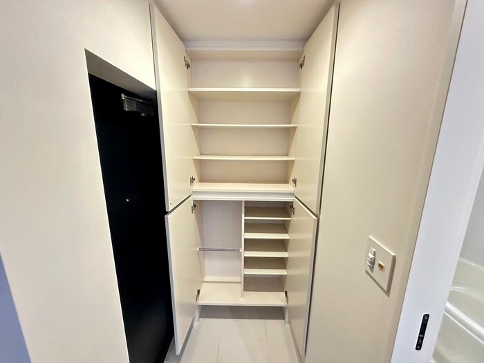 物件内観写真18　(靴箱)