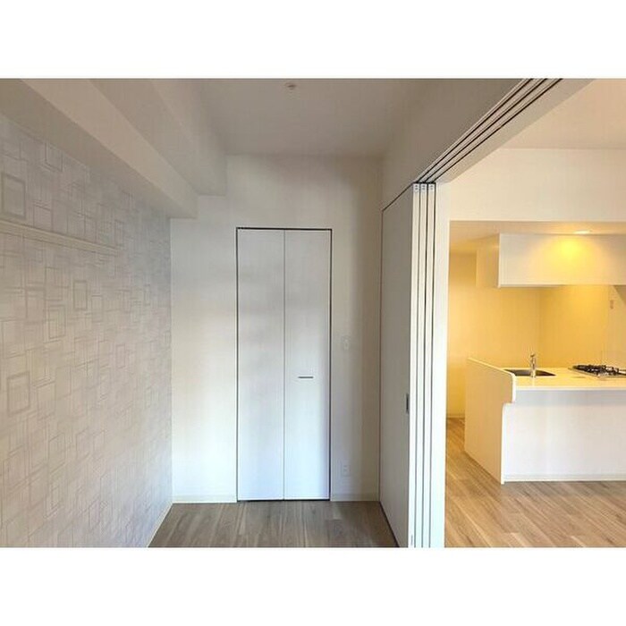 物件内観写真4　(居室)