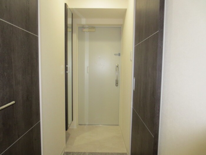 物件内観写真14　(玄関)