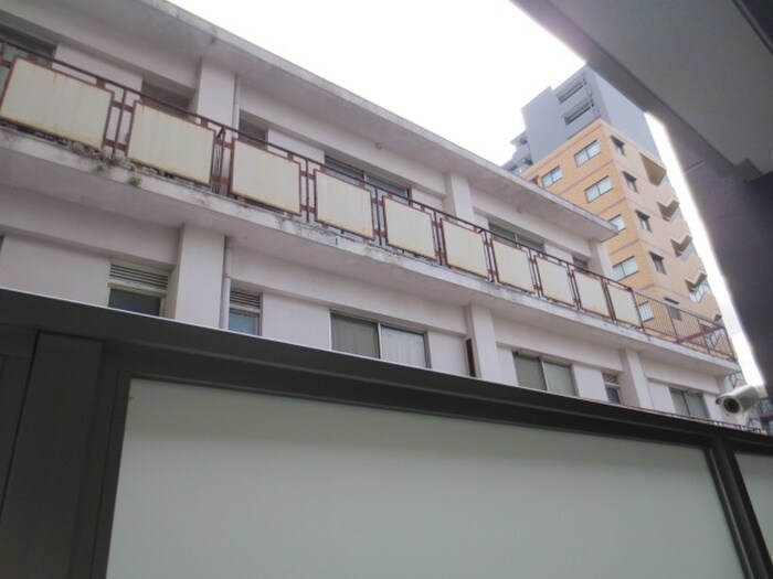 物件内観写真15　(室内からの展望)