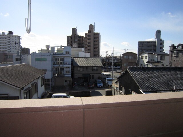 物件内観写真16　(室内からの展望)