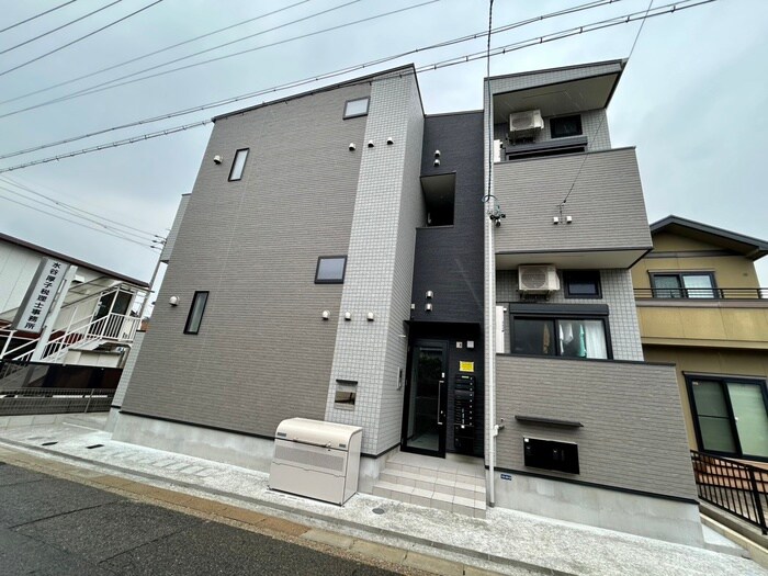 物件外観写真2　(外観写真)