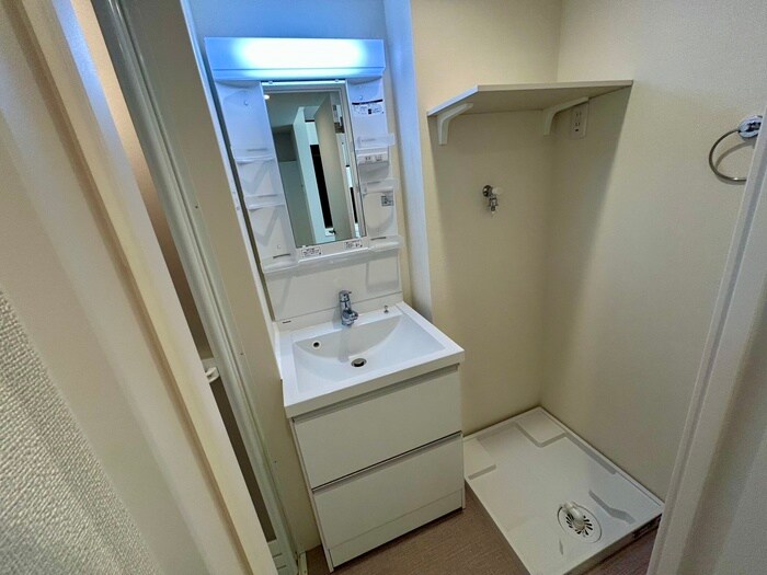 物件内観写真11　(洗面)