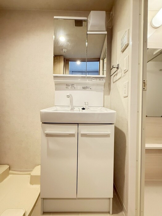 物件内観写真13　(洗面)