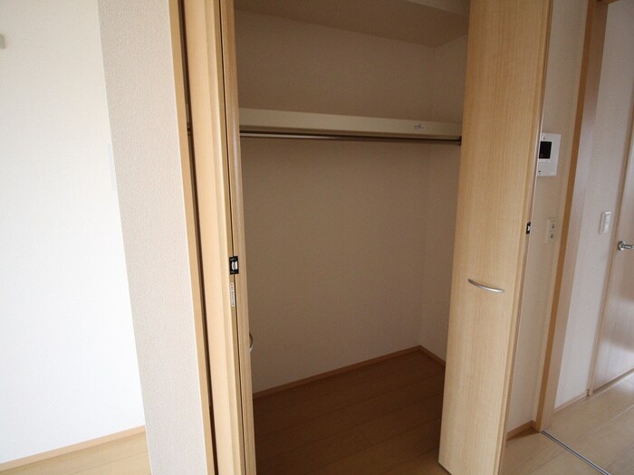 物件内観写真10　(収納)