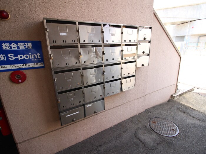 物件外観写真6　(建物設備)