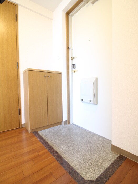 物件内観写真19　(玄関)