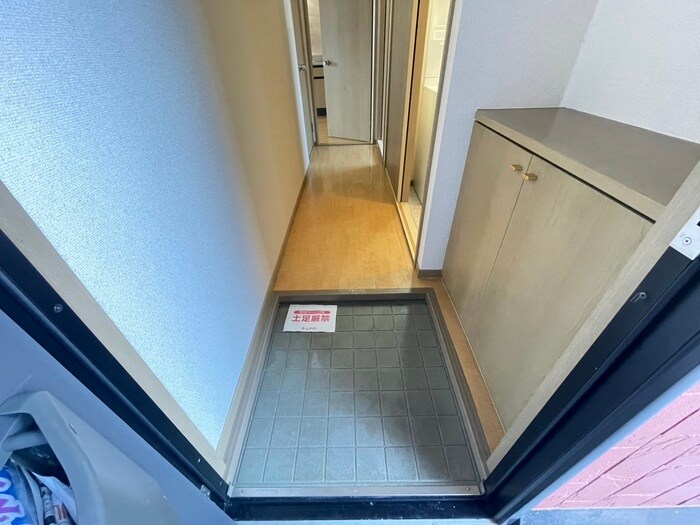 物件内観写真17　(玄関)