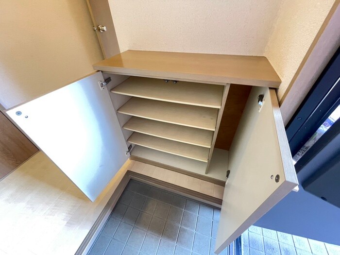 物件内観写真17　(靴箱)