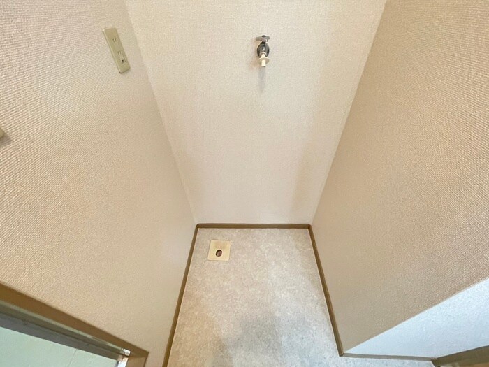 物件内観写真20　(洗濯機置場)