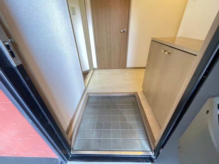 物件内観写真20　(玄関)