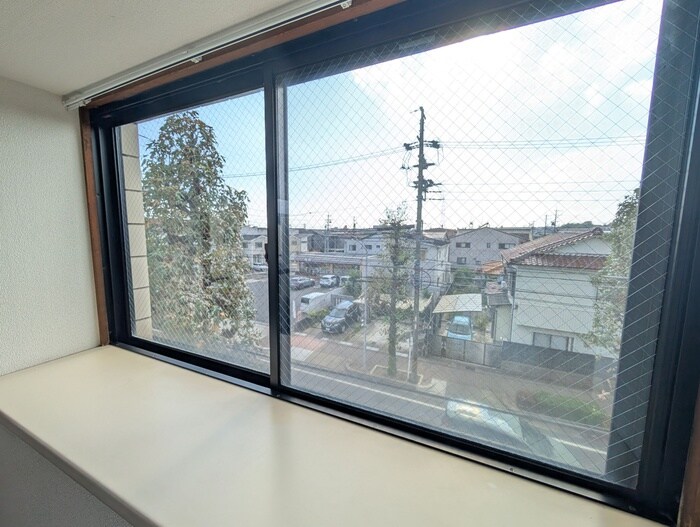 物件内観写真20　(室内からの展望)