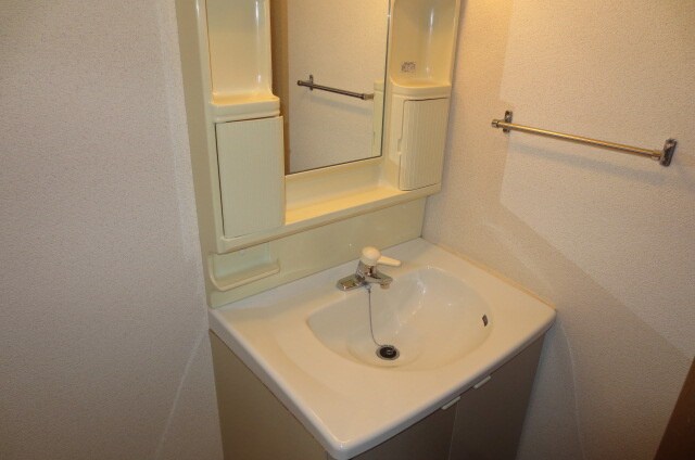 物件内観写真8　(洗面)