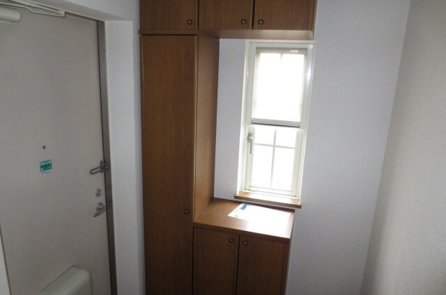 物件内観写真12　(靴箱)