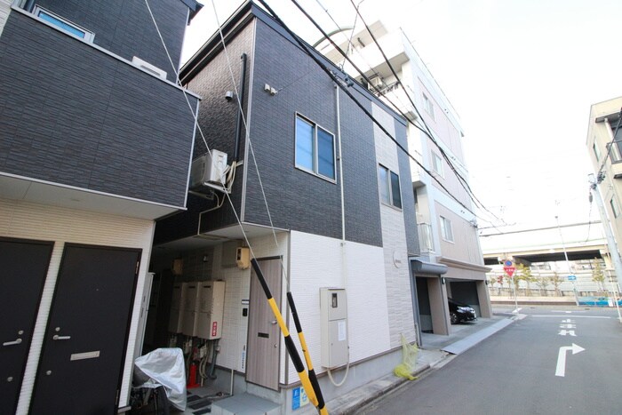 物件外観写真1　(外観写真)