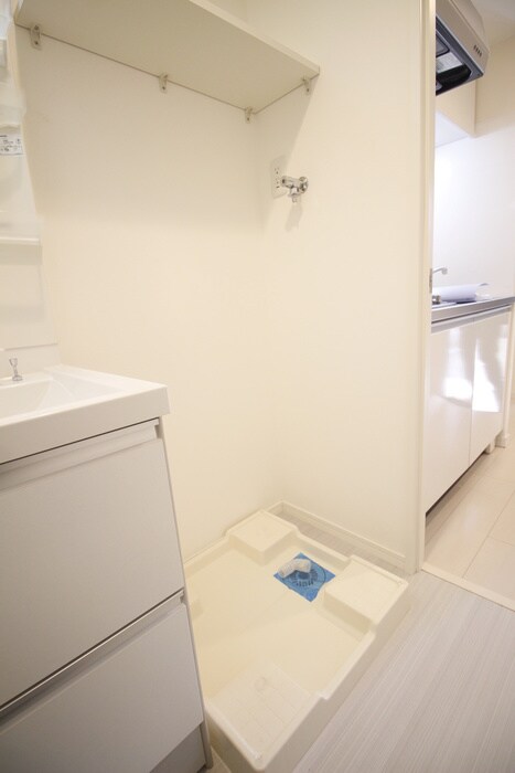 物件内観写真18　(洗濯機置場)