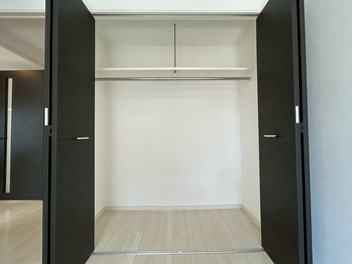 物件内観写真12　(収納)