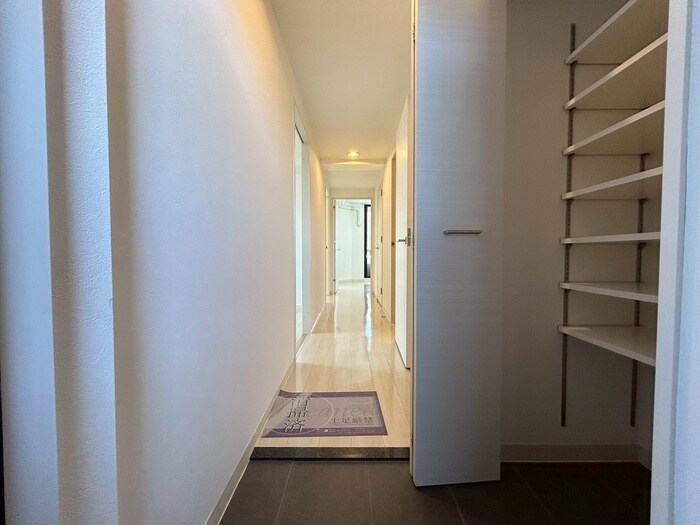 物件内観写真22　(玄関)