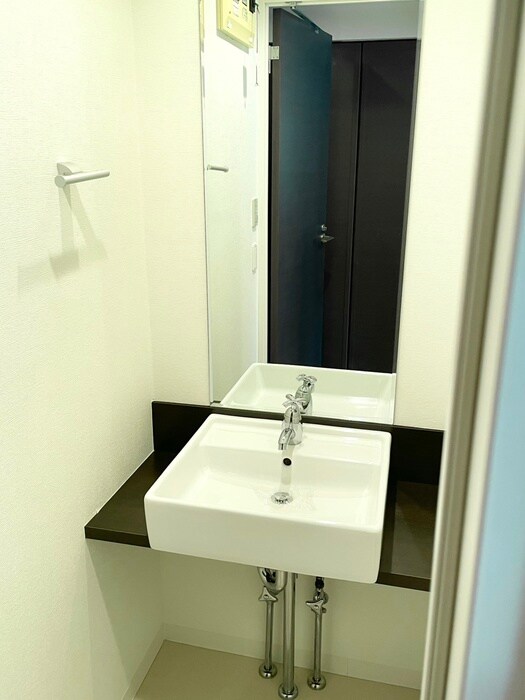 物件内観写真8　(洗面)