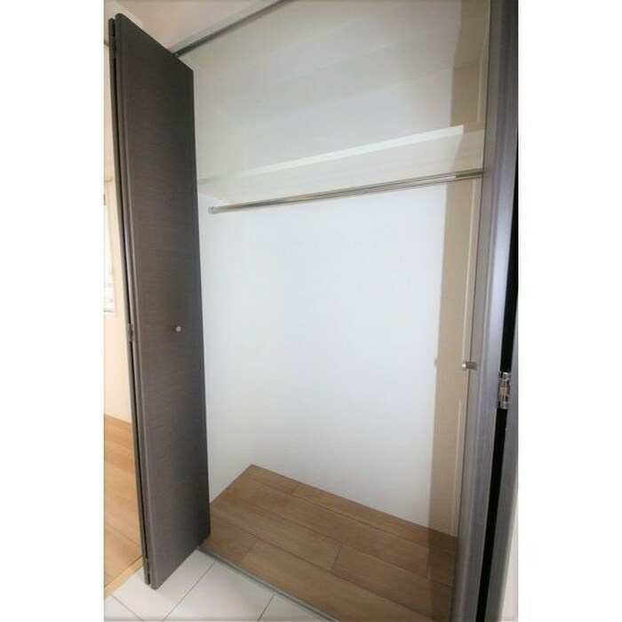 物件内観写真11　(収納)