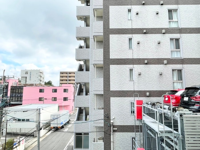 物件内観写真19　(室内からの展望)