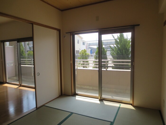 物件内観写真9　(居室)