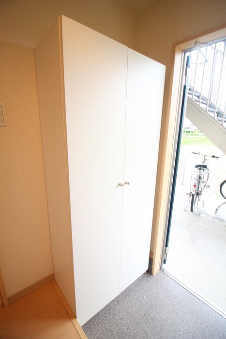 物件内観写真8　(靴箱)