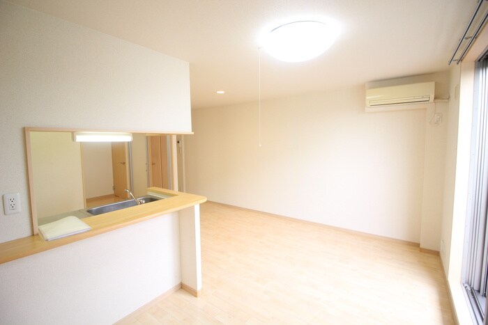 物件内観写真15　(居室)