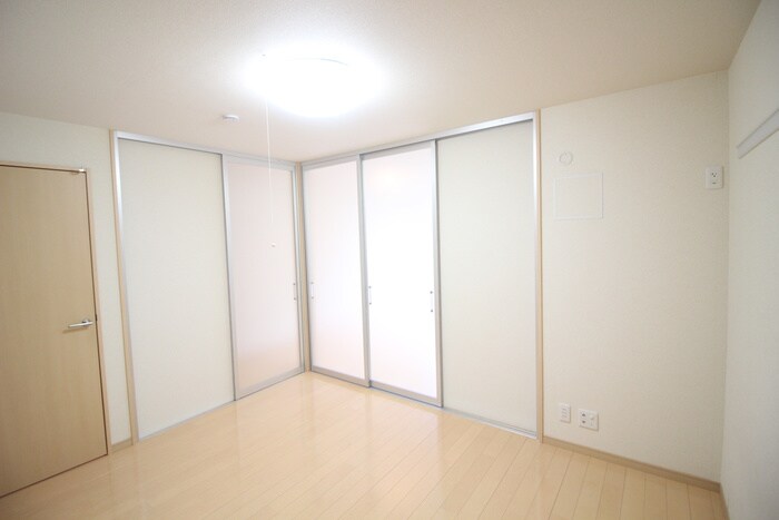 物件内観写真18　(居室)