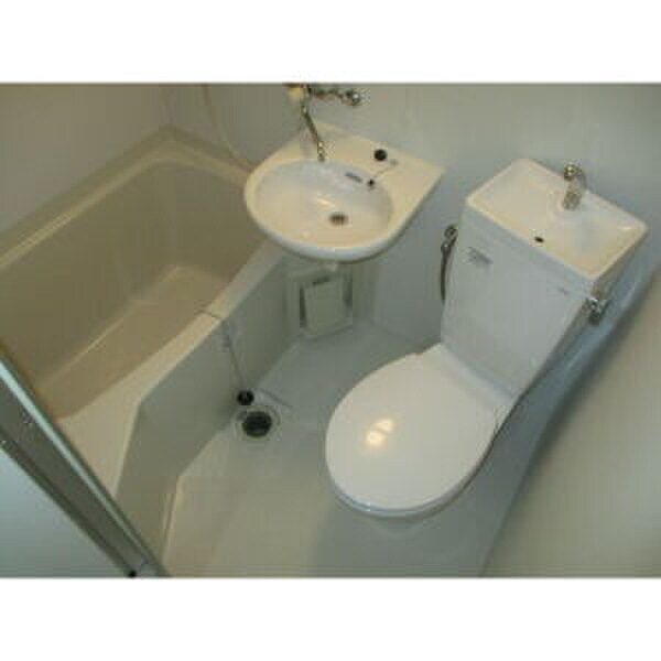 物件内観写真7　(バス／シャワールーム等)