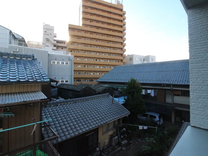 物件内観写真18　(室内からの展望)