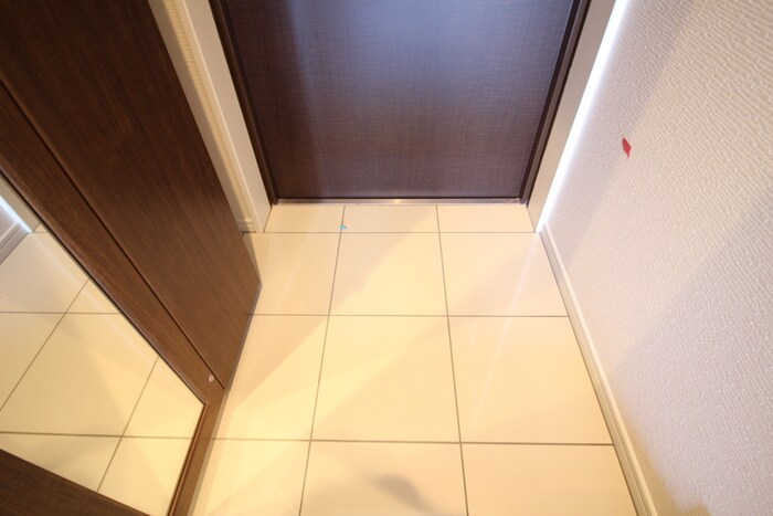 物件内観写真19　(玄関)
