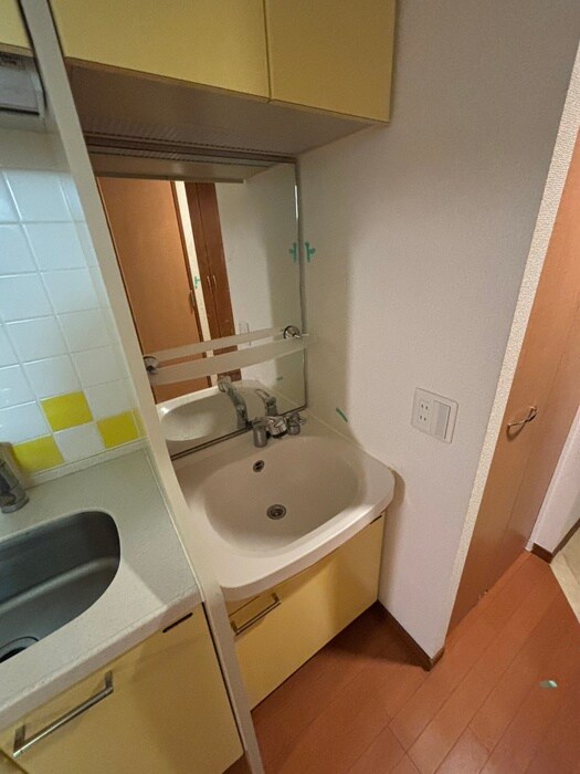 物件内観写真13　(洗面)