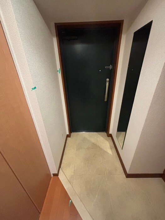 物件内観写真15　(玄関)