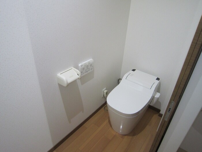 物件内観写真12　(トイレ)