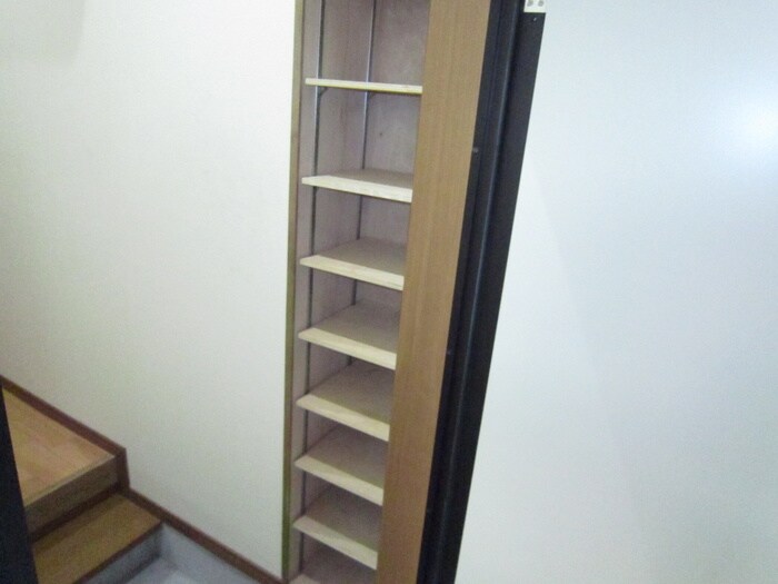 物件内観写真14　(靴箱)