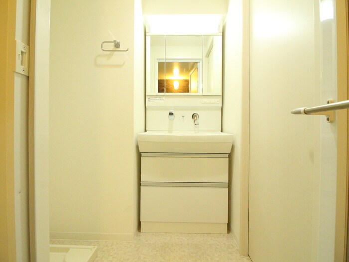 物件内観写真11　(洗面)