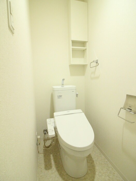 物件内観写真14　(トイレ)