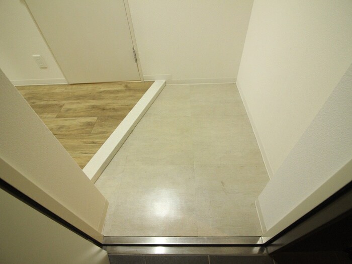 物件内観写真20　(玄関)