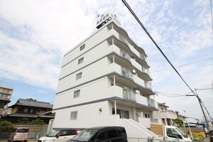サンメゾン小牧外観写真