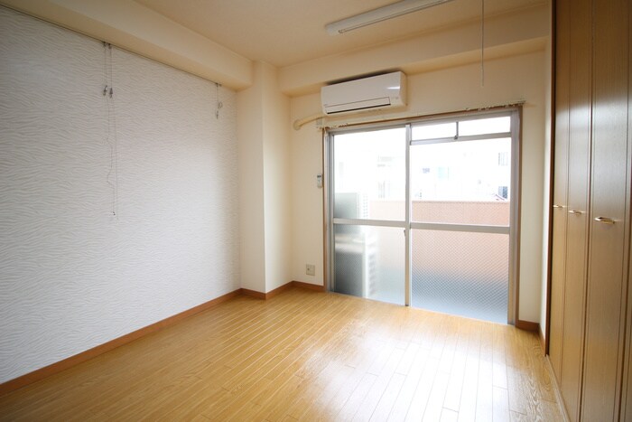 物件内観写真10　(居室)