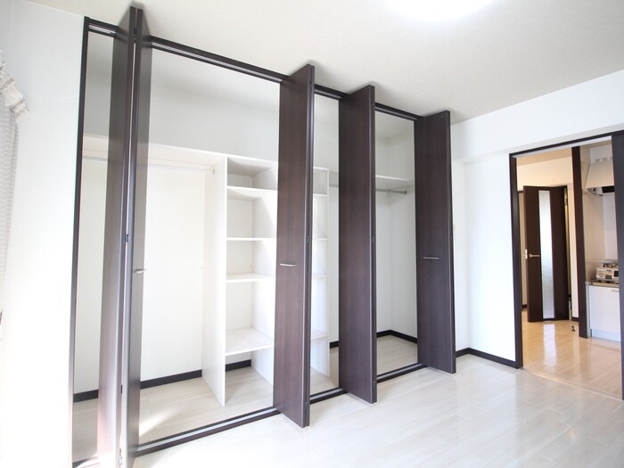 物件内観写真8　(居室)