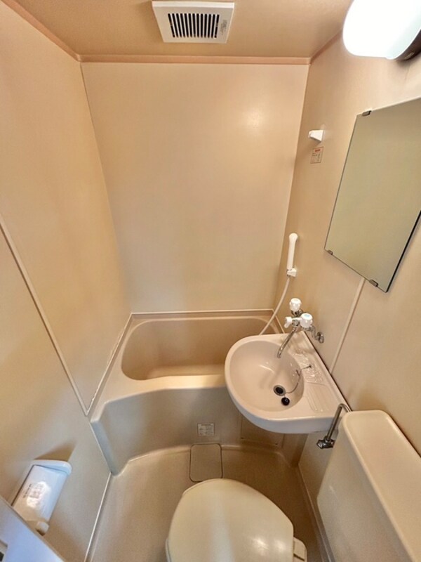 バス／シャワールーム等