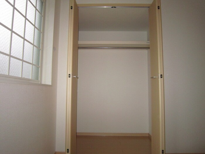物件内観写真11　(収納)