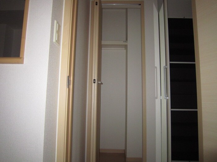 物件内観写真22　(収納)